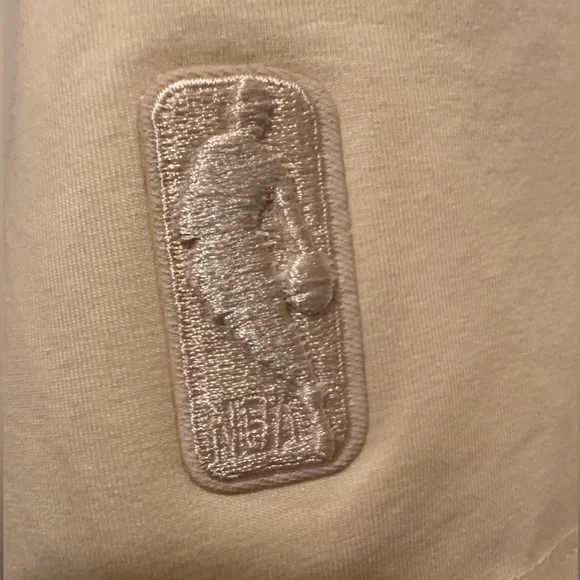 Philadelphia 76ers Pro Standard Luxe Cream Boxy Crop Top NWT - Picture 8 of 10